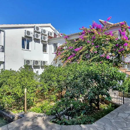 Apartment Rubin-11 By Interhome